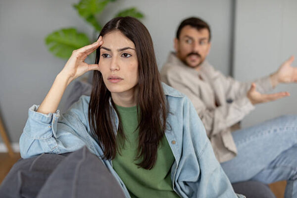 Cómo Saber Si Mi Mujer Me Engaña: Señales de Infidelidad | 2025
